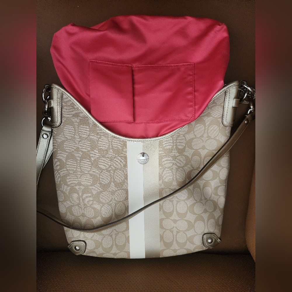 Coach Beige & White & Gold Adjustable 1 Crossbody/1 Shoulder Strap - Picture 12 of 16